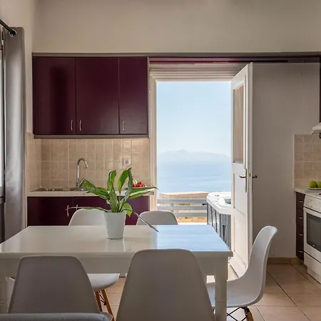 White Utopia And Maisonettes Apartment